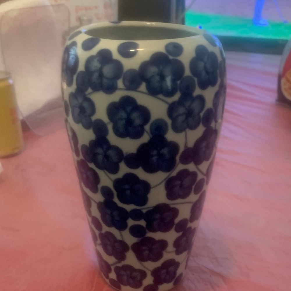 Blue Floral Ceramic Vase - Elegant Home Accent